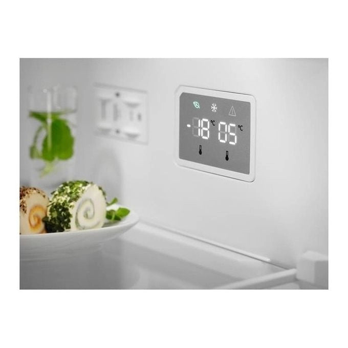 Electrolux LNT6ME36U Serie 600 Frigorifero Combinato 366 L 201 cm Classe E 38 dB Total No Frost colore Inox