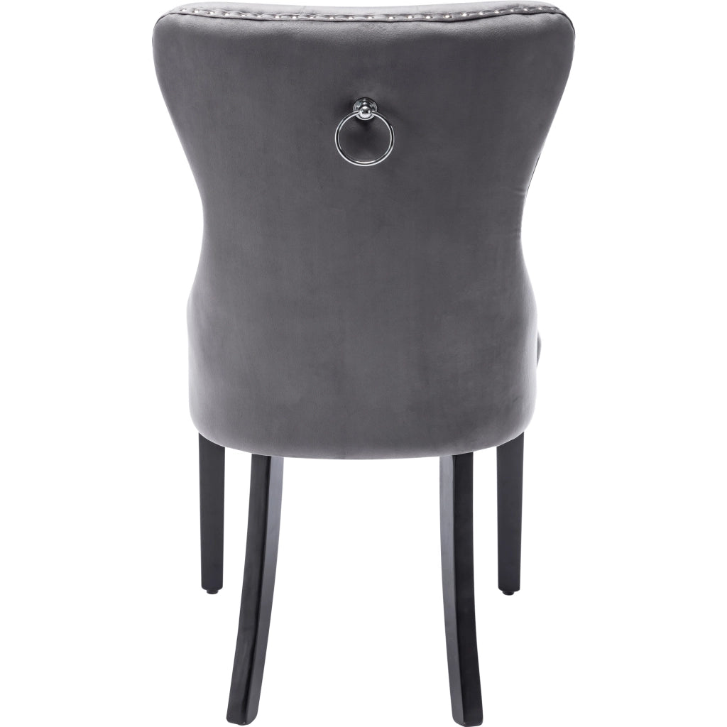 Sedie da pranzo set di 2 in velluto grigio con gambe in legno schienale trapuntato e borchie 97 × 51 × 51 cm