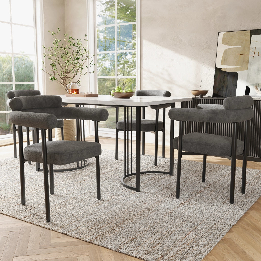 Sedia da pranzo con seduta ampia e schienale ergonomico in tessuto effetto scamosciato e ferro grigio scuro