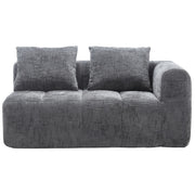 Divano 2 posti imbottito grigio con chaise longue, cuscino e tasche laterali per telecomando e cellulare