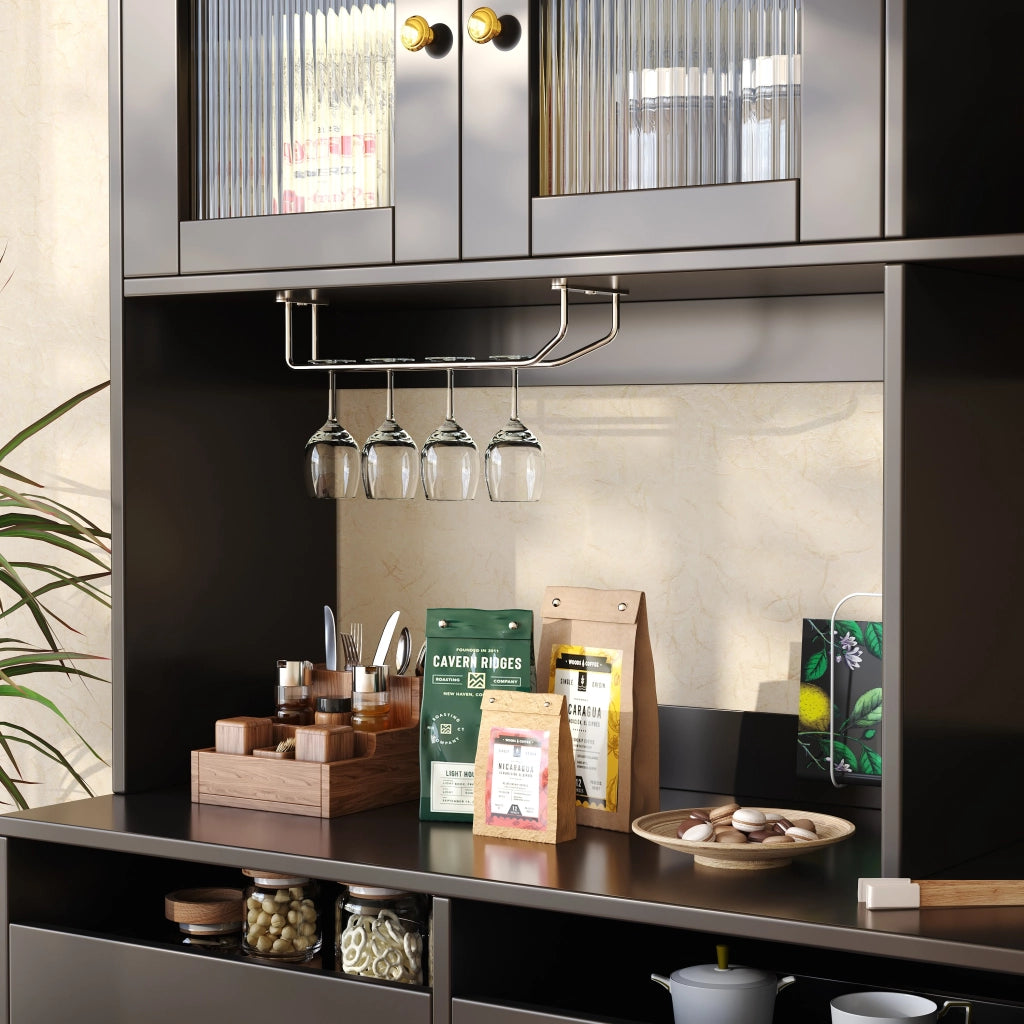 Credenza alta con vetro cannettato e portabottiglie, vani aperti per cucina e sala da pranzo, nera, 145 × 39 × 171 cm