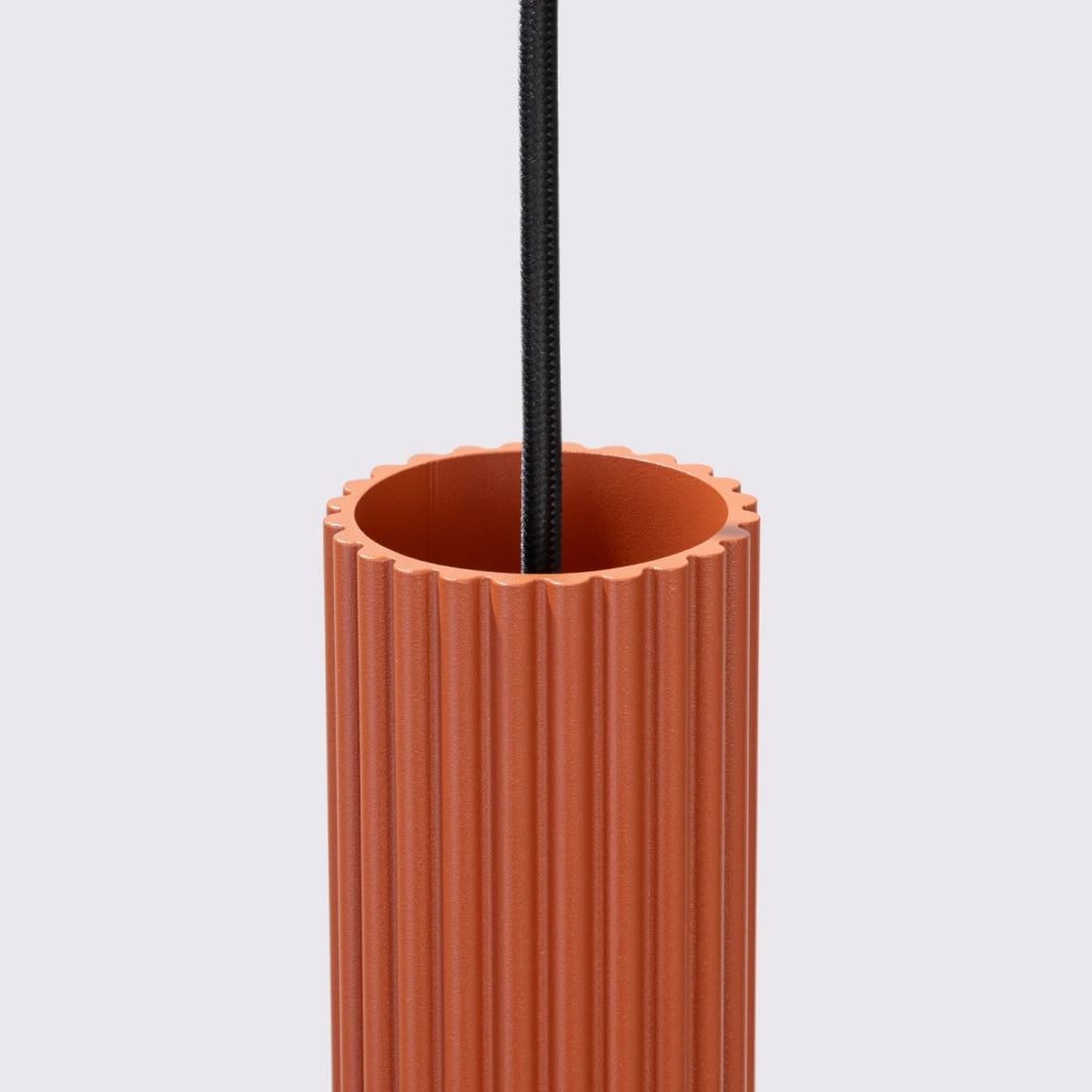Lampada a sospensione KARBON 2 rosso ocra