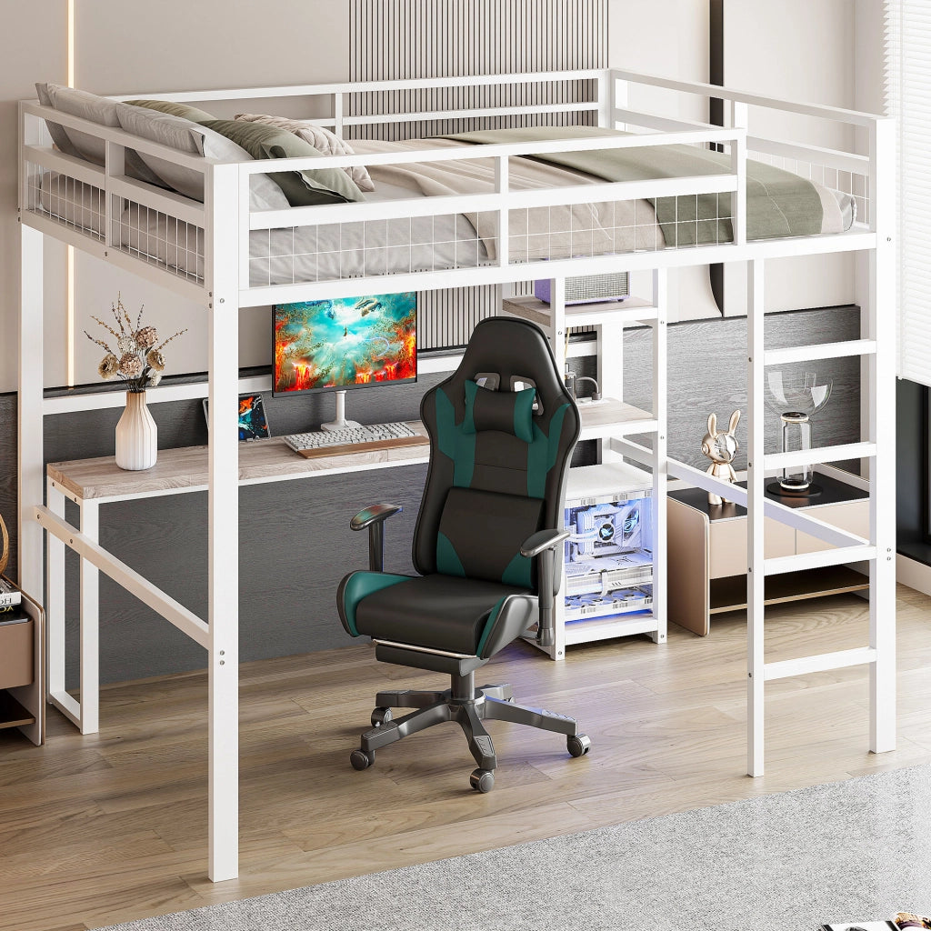 Letto a soppalco 140 × 200 cm con scrivania prese USB e type-c in metallo bianco ripiani scala e sponde
