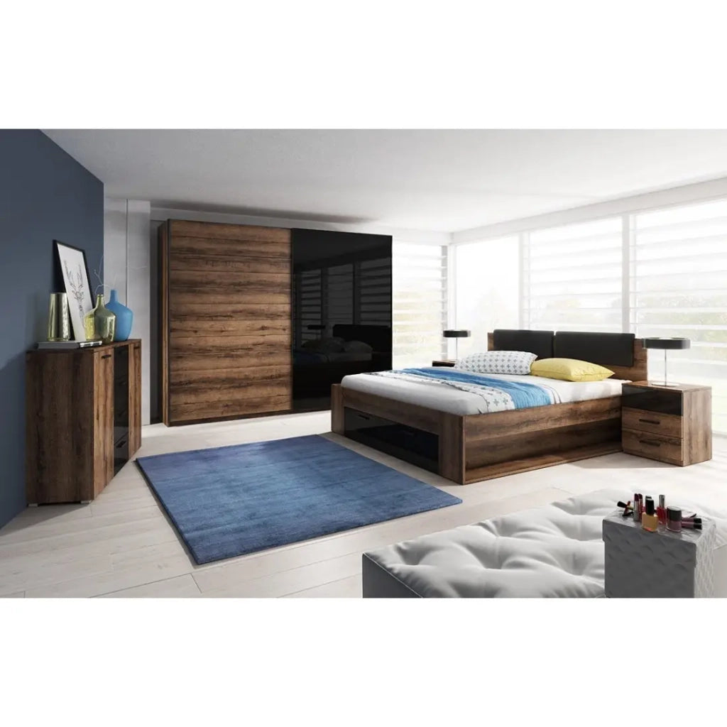 Camera da letto FLOYD: Armadio 200cm, Letto 140x200, cassettiera, comodini. Colore rovere scuro e nero lucido.