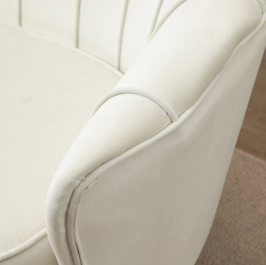 Divano 2 posti in velluto crema con braccioli, struttura in acciaio zincato 130x77x77 cm