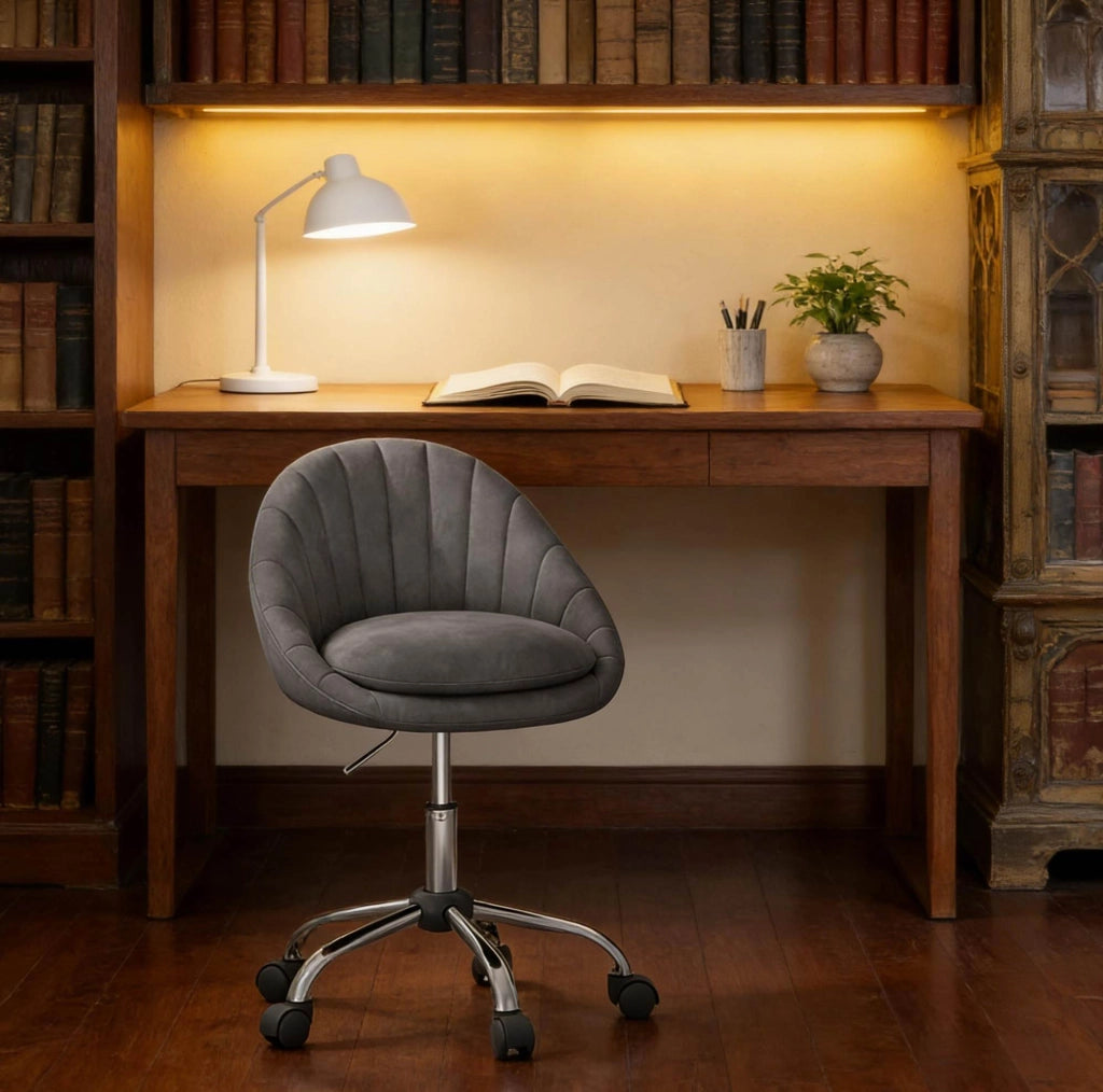 Sedia da ufficio ergonomica in velluto grigio scuro con ruote