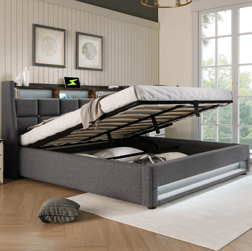Letto imbottito 140x200 cm con contenitore, LED e USB in lino grigio