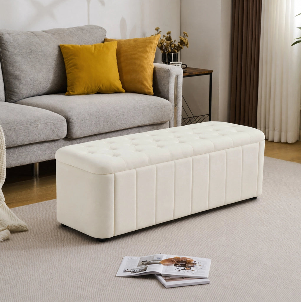 Panca contenitore ULEVR in velluto beige con seduta imbottita rimovibile e trapuntatura a bottoni