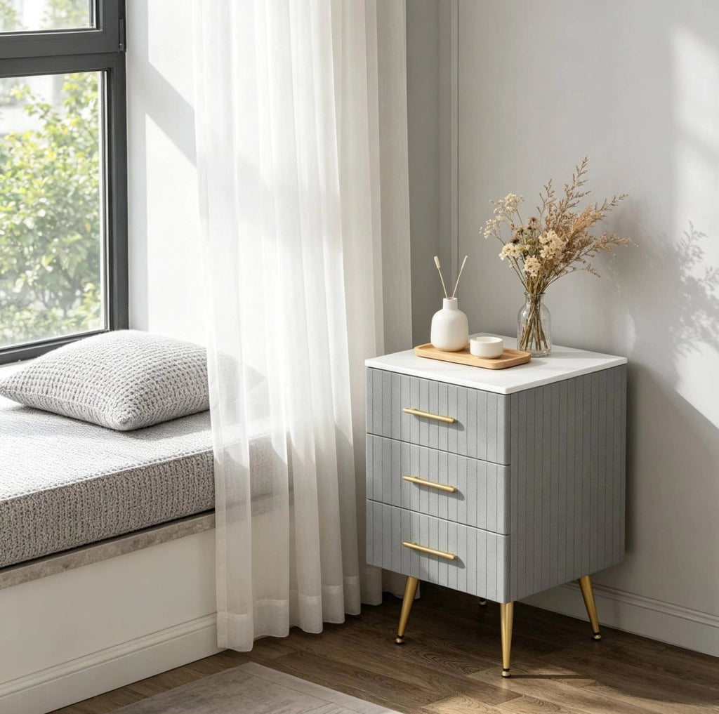 Comodino grigio con 3 cassetti in MDF, velluto e legno massello, 40,5x62x41 cm