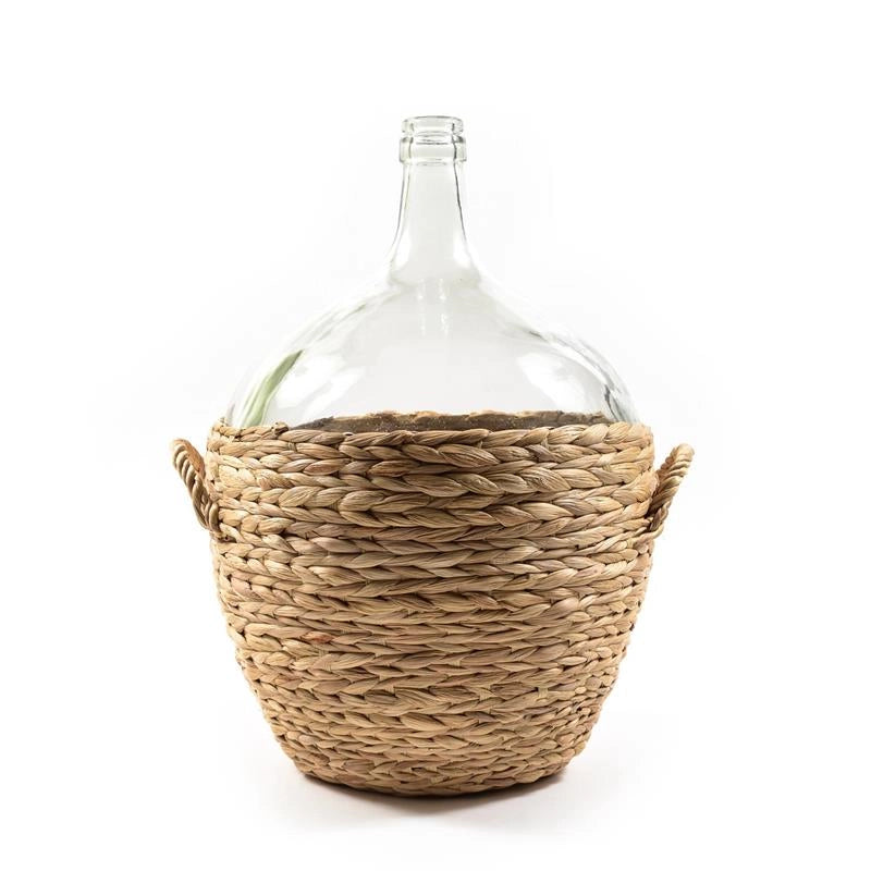 VASO A FORMA DI DAMIGIANA DA ARREDO IN VETRO LAVORATO CON CESTINO IN BANANO EFFETTO TRECCIA CON 2 MANICI - H.52 X 42 X 38 CM