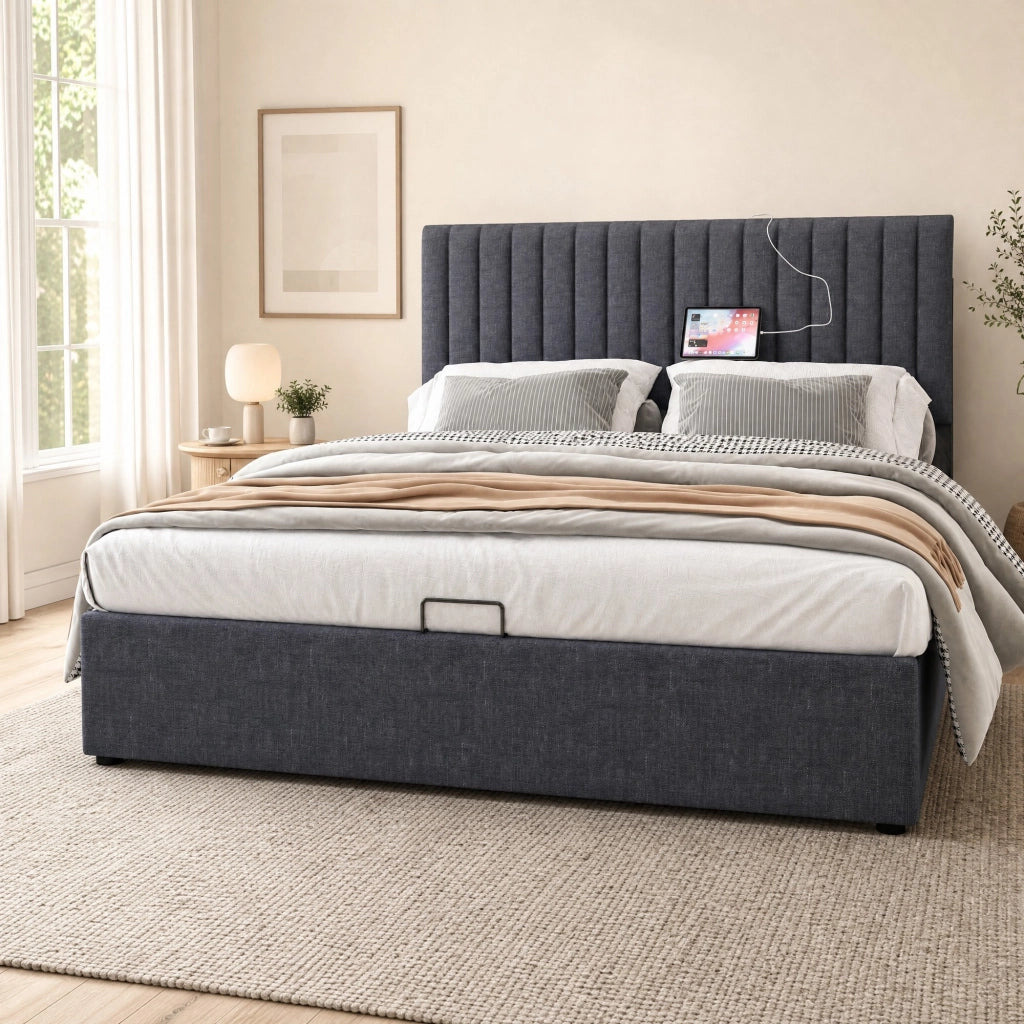 Letto matrimoniale imbottito 140 ¡Á 200 cm con materasso LED USB Type C vano contenitore testiera regolabile grigio