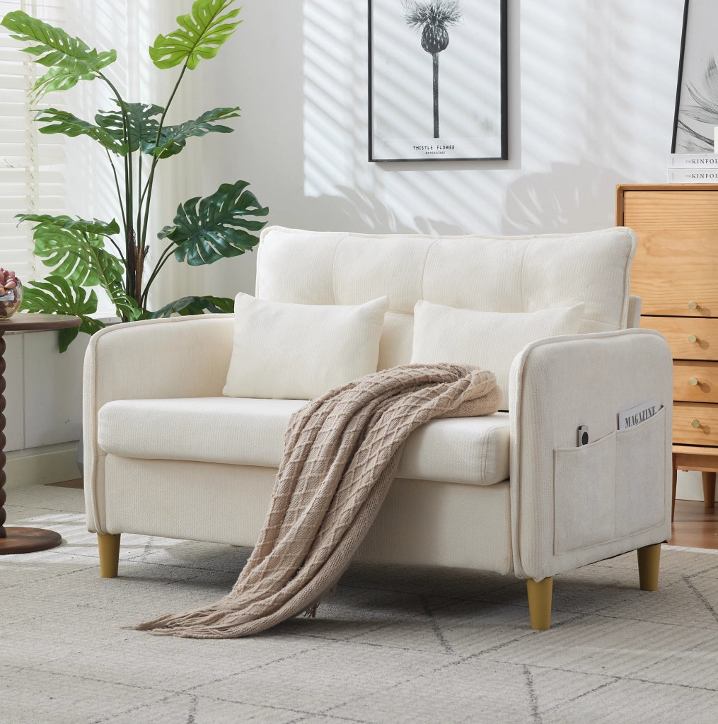 Divano a 2 posti beige con braccioli e tasche laterali
