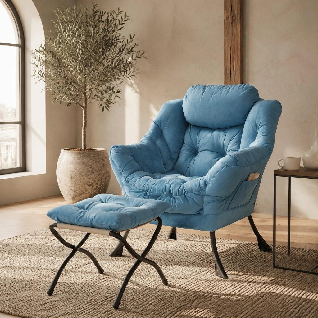 Sedia relax con poggiapiedi e tasca laterale, poltrona lounge imbottita blu, struttura in metallo