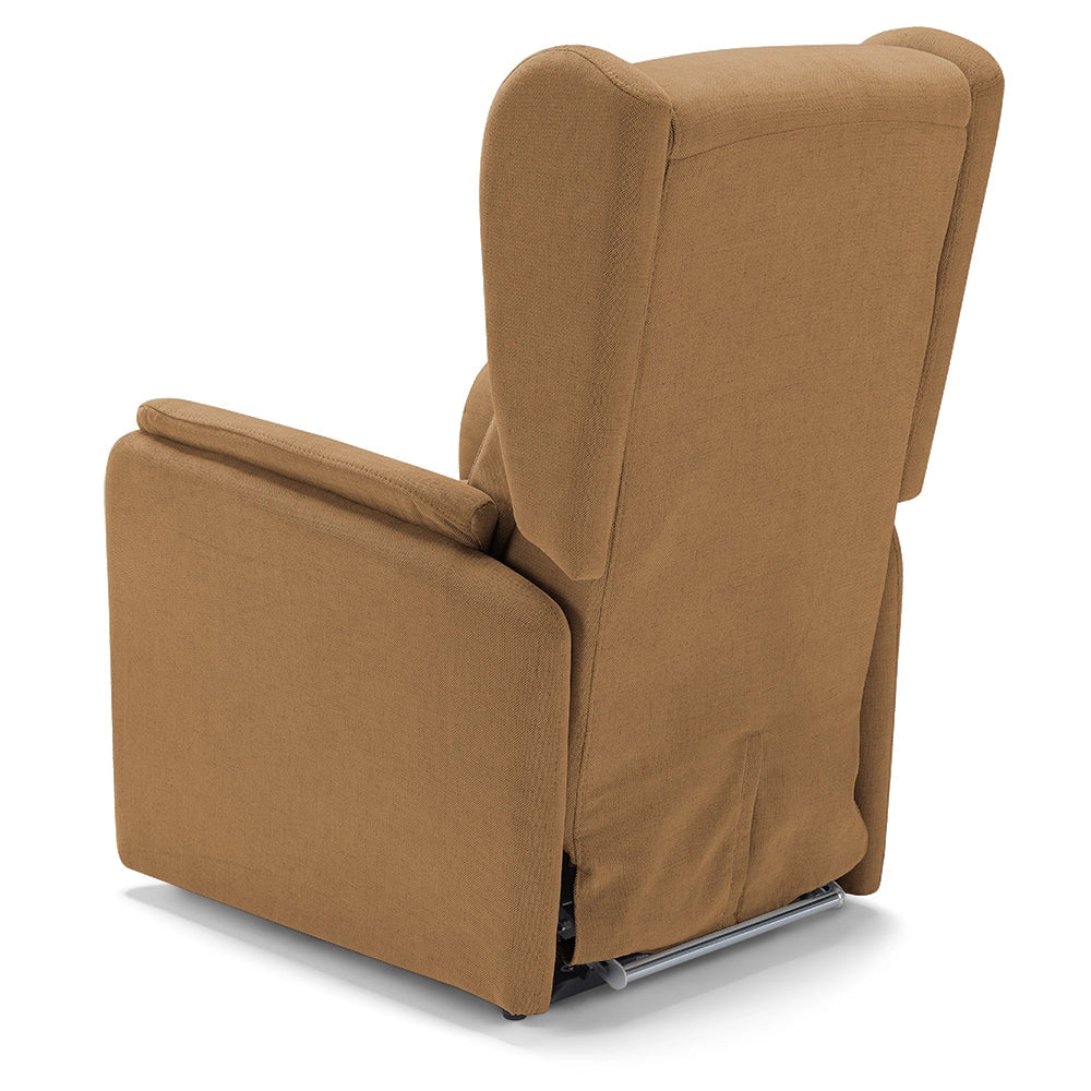 Poltrona relax elettrica FIRENZE MADE IN ITALY per anziani e disabili, 2 motori, 4 ruote, tessuto antimacchia, colore Mango
