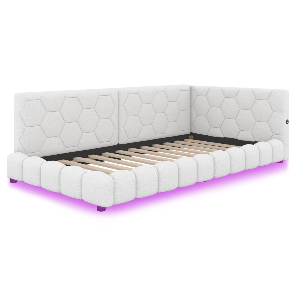 Daybed 90x200 cm in Vliesimitat bianco con luce LED ambientale, USB e Type-C