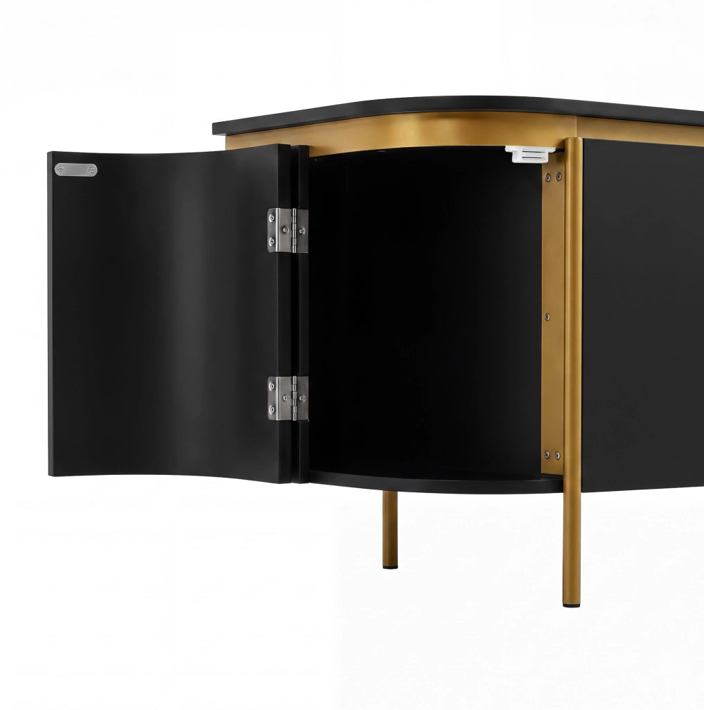 Mobile TV in MDF nero con 6 ante, piedi in ferro e passacavi, design con lati scanalati e angoli arrotondati, 180x38x46 cm