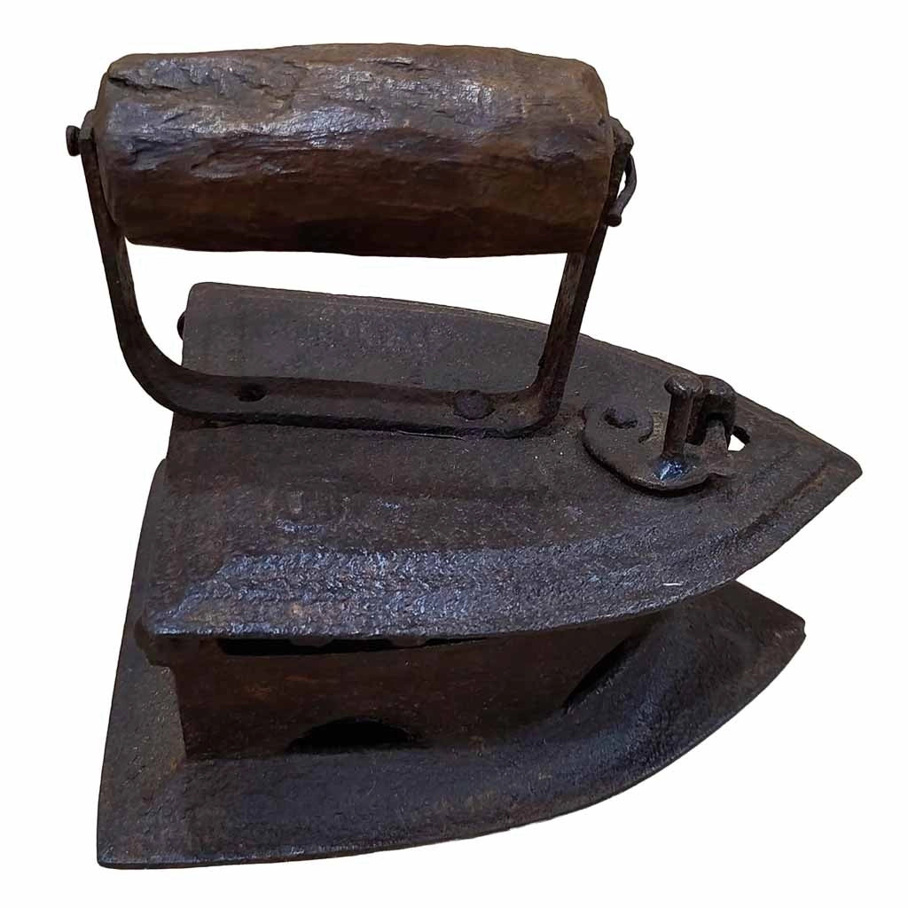 Piastra in ferro artigianale 18x12x20h cm