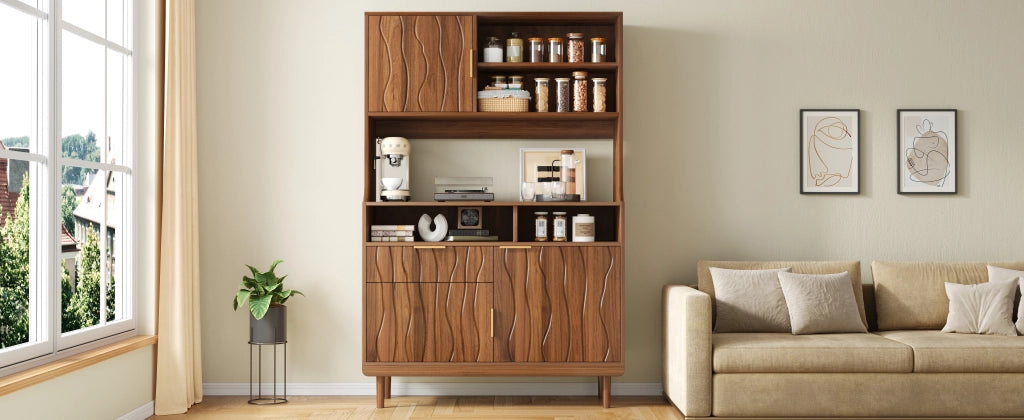 Sideboard alto con 1 cassetto, ante e ripiani aperti. Mobile contenitore in MDF e truciolato con piedi in legno massello