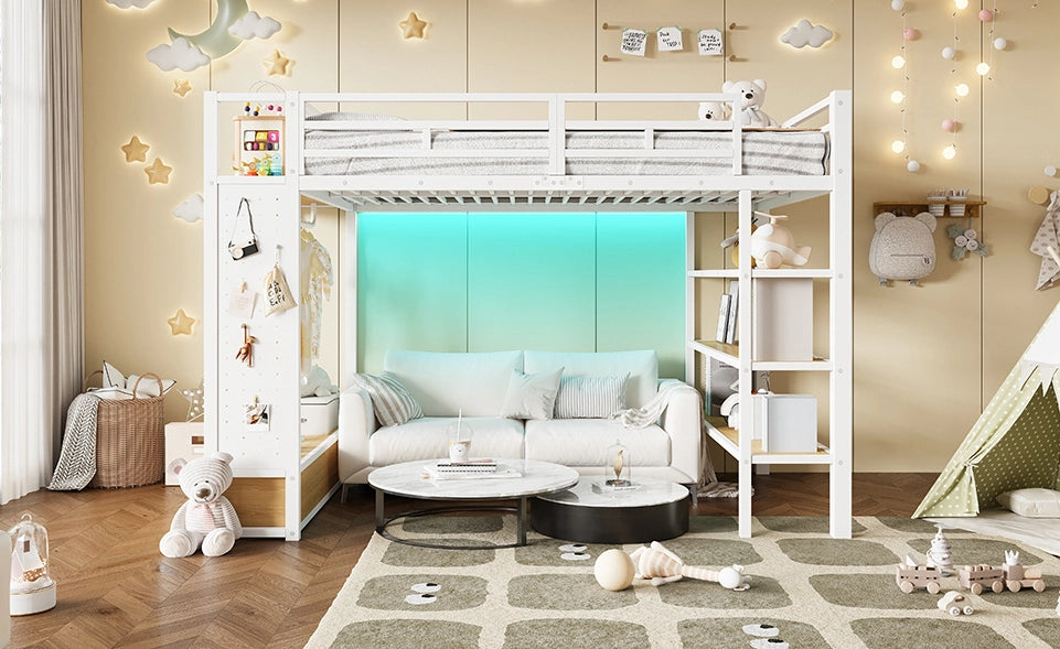 Letto a soppalco in metallo 140x200 cm con armadio aperto, scaffali, pannello forato e illuminazione LED bianco