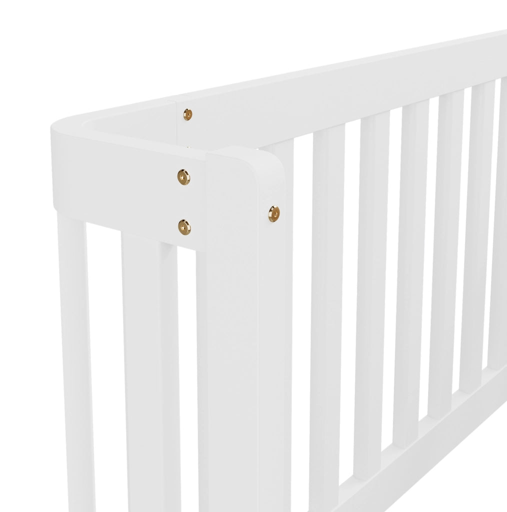 Letto in legno massello di pino 90x200 cm con sponda bianca