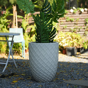 Vaso in ceramica fatto a mano bianco lucido con motivo a rombi e fori di drenaggio diametro 42 cm altezza 54 cm