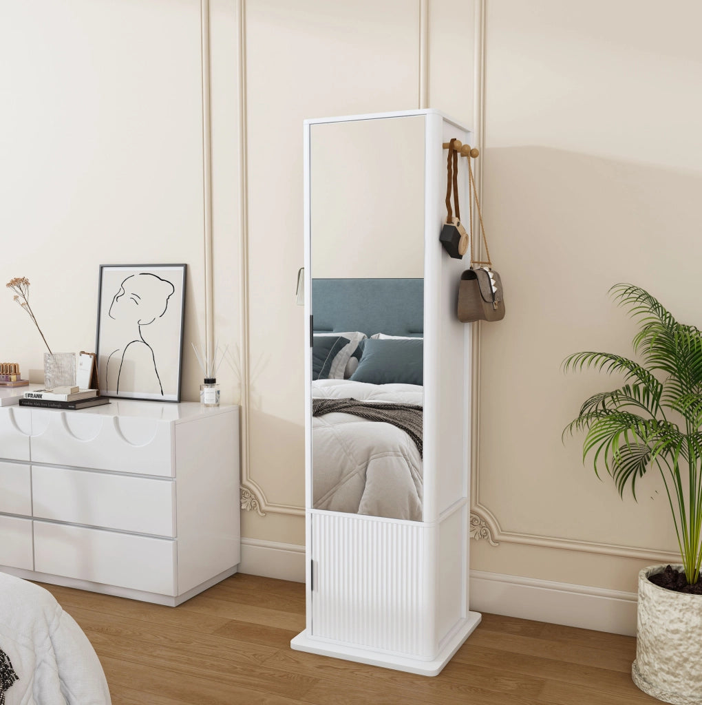 Armadio portagioie girevole 360° con specchio 170 cm; 4 ripiani e 6 ganci in MDF bianco