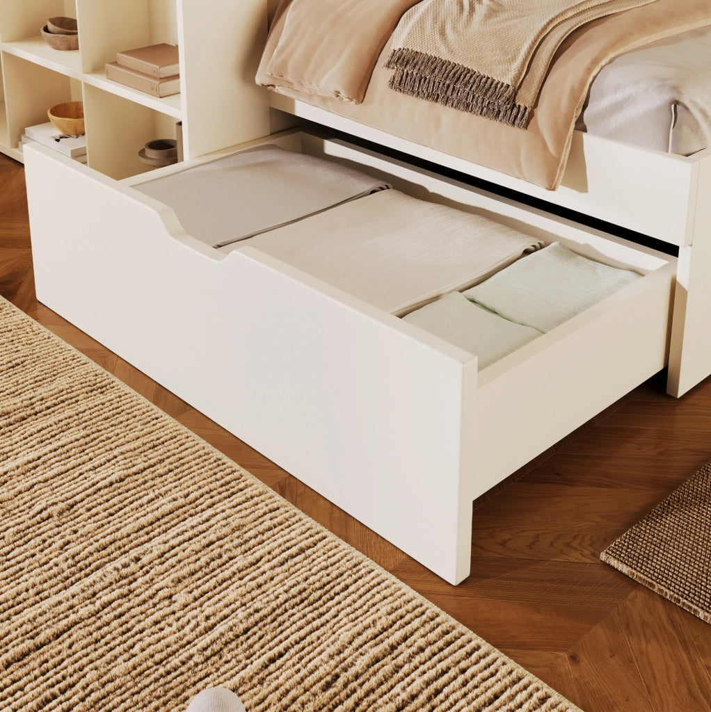 Letto singolo 90x200 cm in legno bianco con contenitore; prese USB e luci integrate