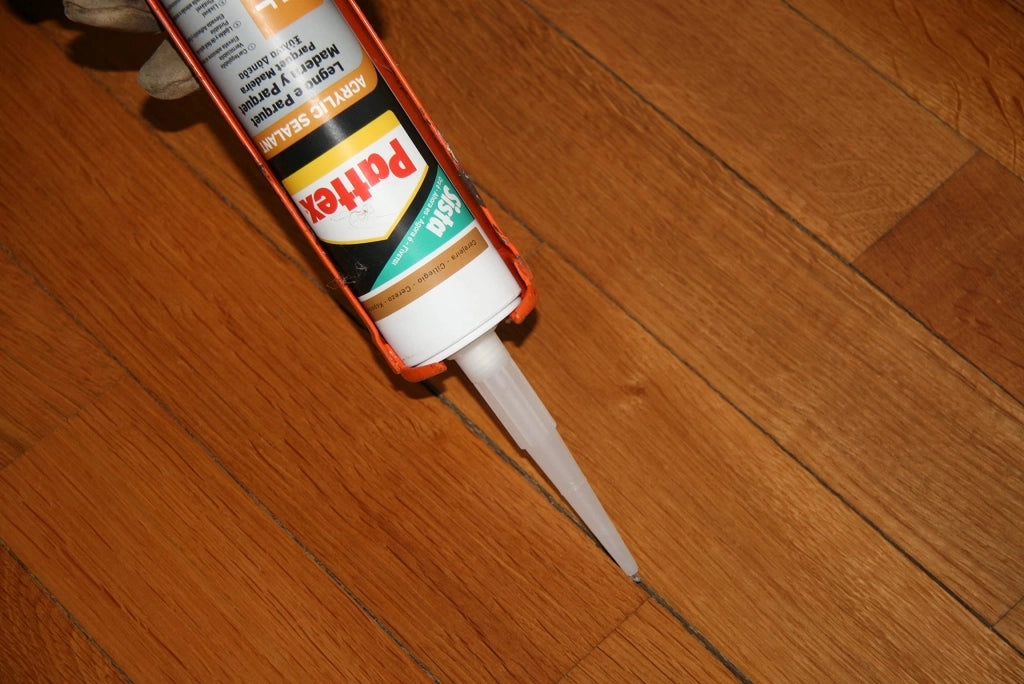 Silicone Acrilico Pattex per Legno e Parquet AC411 Ml. 300 Noce Henkel