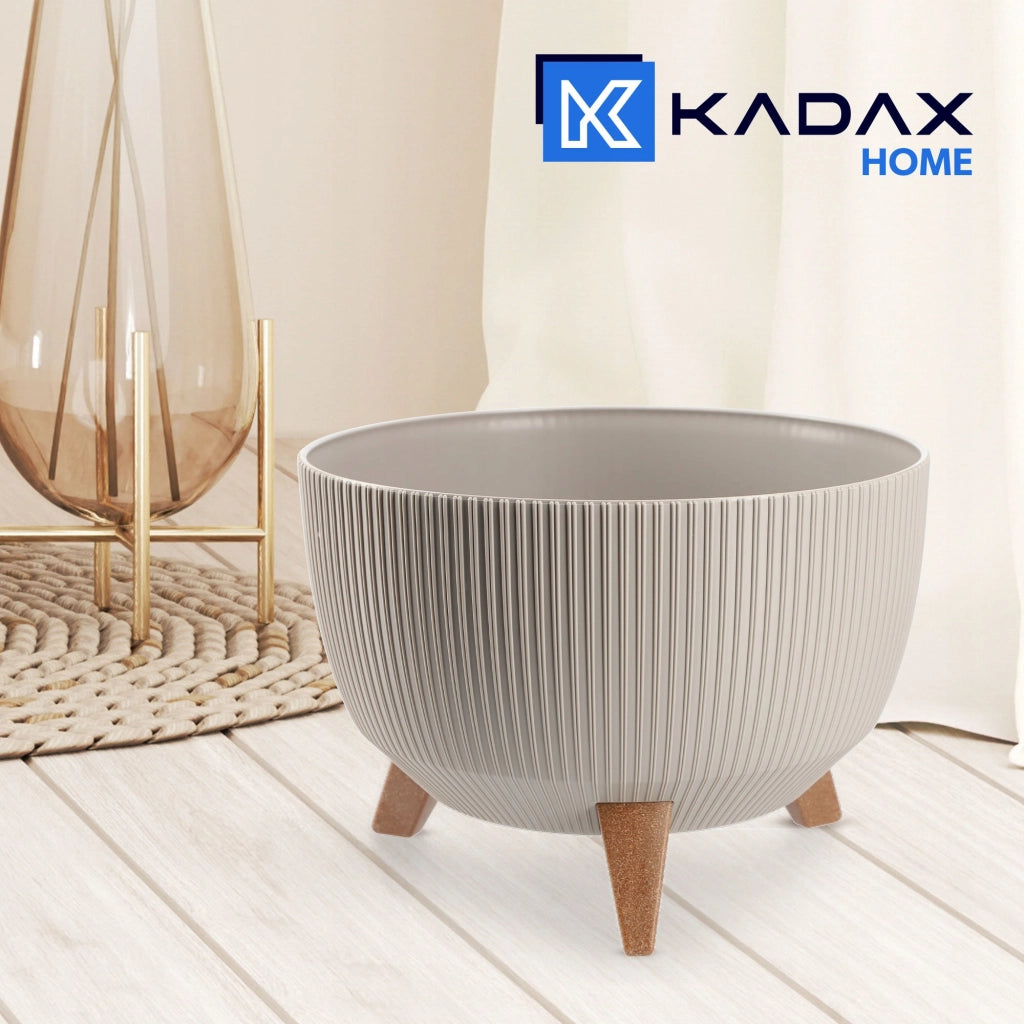 Coprivaso KADAX con gambe e vaso interno, 29 cm, a righe beige.