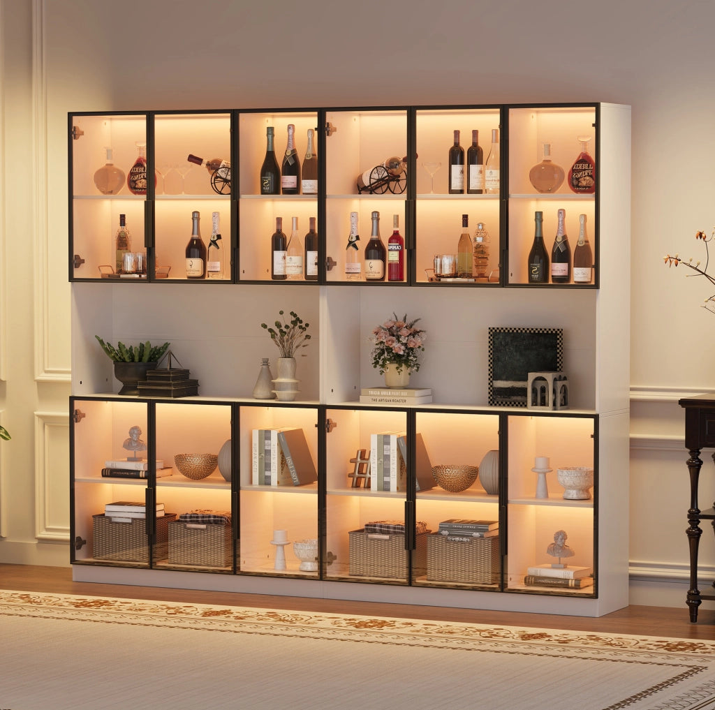 Vetrina bianca in MDF con 12 ante in vetro, illuminazione LED controllabile via app, 240x34x200 cm