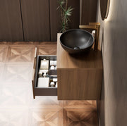Mobile bagno sospeso 60 cm con lavabo in ceramica nera, mobile in compensato rigato con cassetto e ripiano, illuminazione sensore, finitura rovere marrone