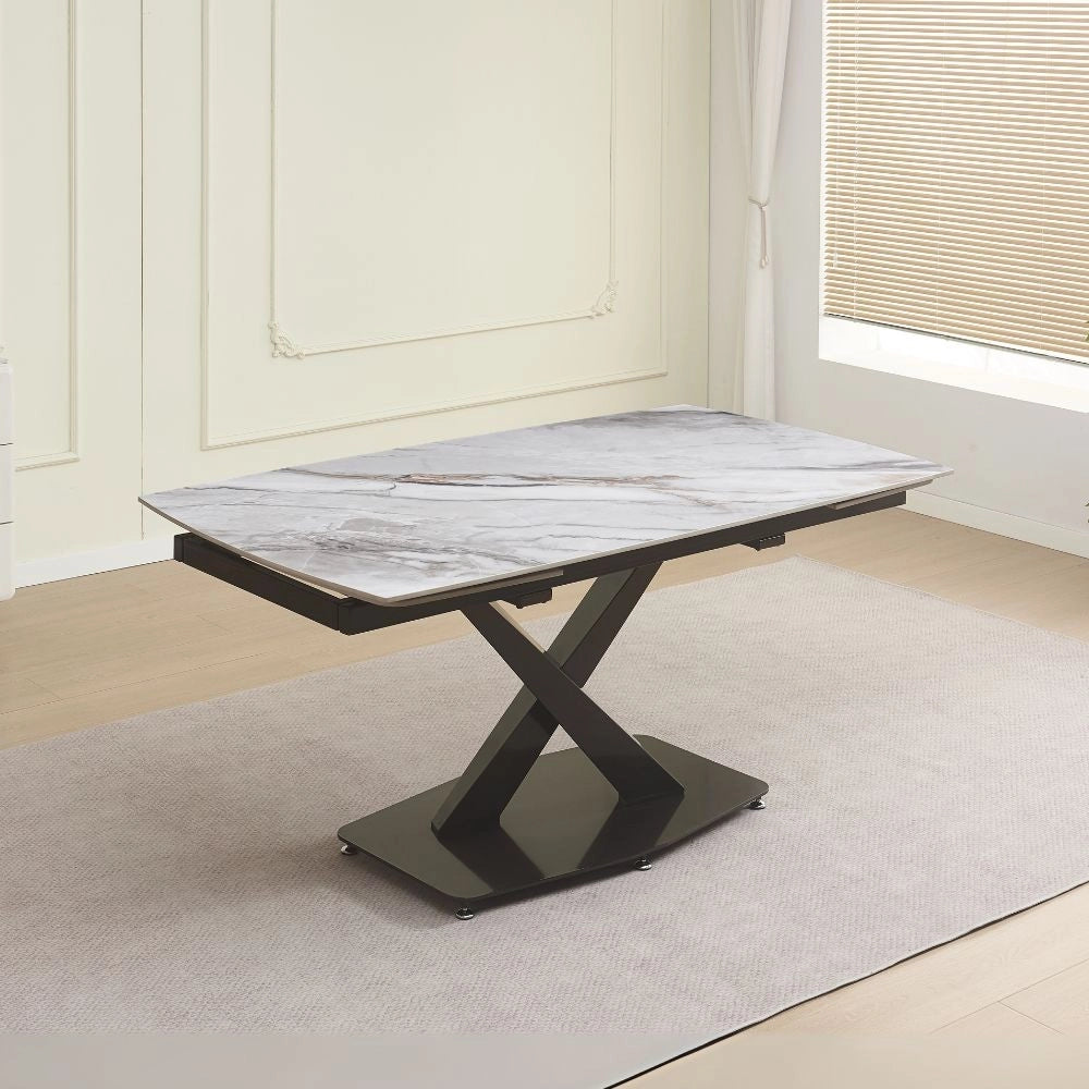 Tavolo allungabile Moritz con piano in ceramica effetto marmo bianco e gambe in titanio lucido 165x90x76H