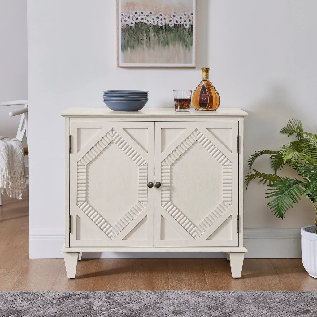 Mobiletto Retro in Legno 85,4 cm con Vetrine Simmetriche e Accenti Geometrici, Consolle Media per Soggiorno/Ingresso/Cucina, Bianco Antico
