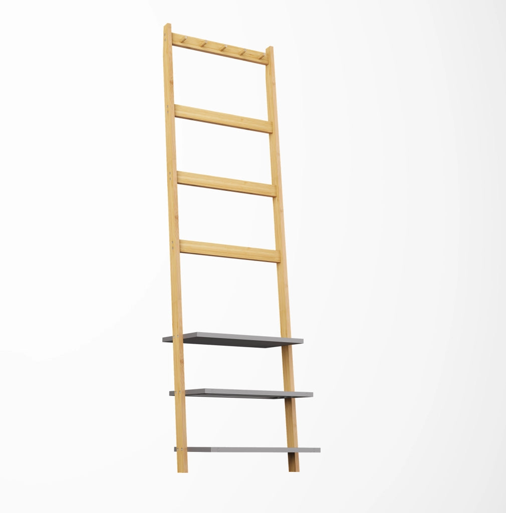 Scaffale portasciugamani e appendiabiti in bambù naturale con 3 ripiani, 4 barre e 5 ganci, scala da bagno autoportante