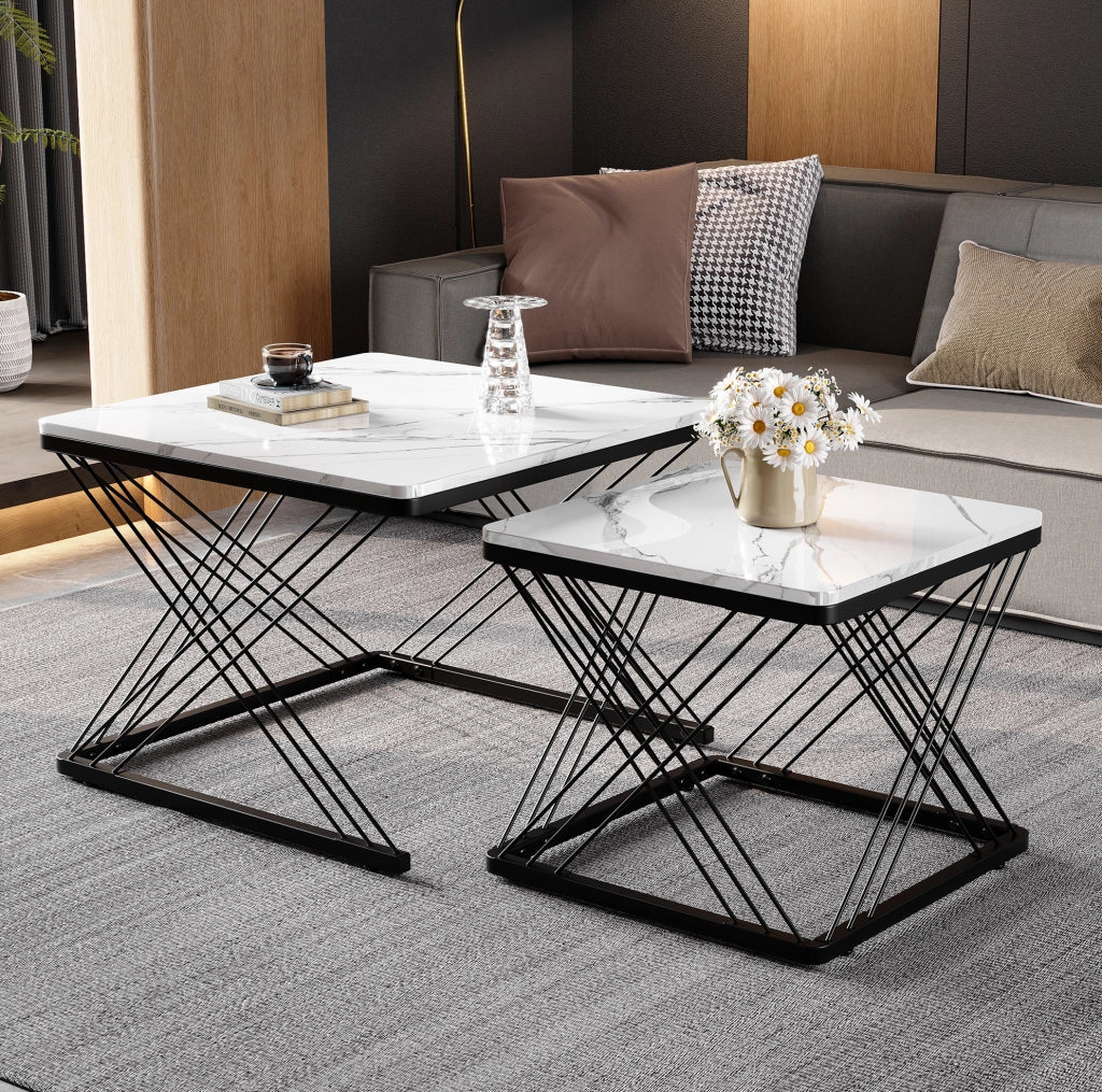 Set 2 tavolini da salotto quadrati con effetto marmo lucido; piedi regolabili; MDF; bianco e nero