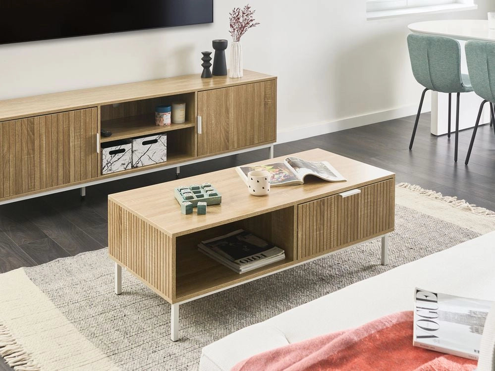 Tavolino da caffè in stile scandinavo Cassetto MDF Gambe in legno Scaffale Spazio di archiviazione Legno chiaro
