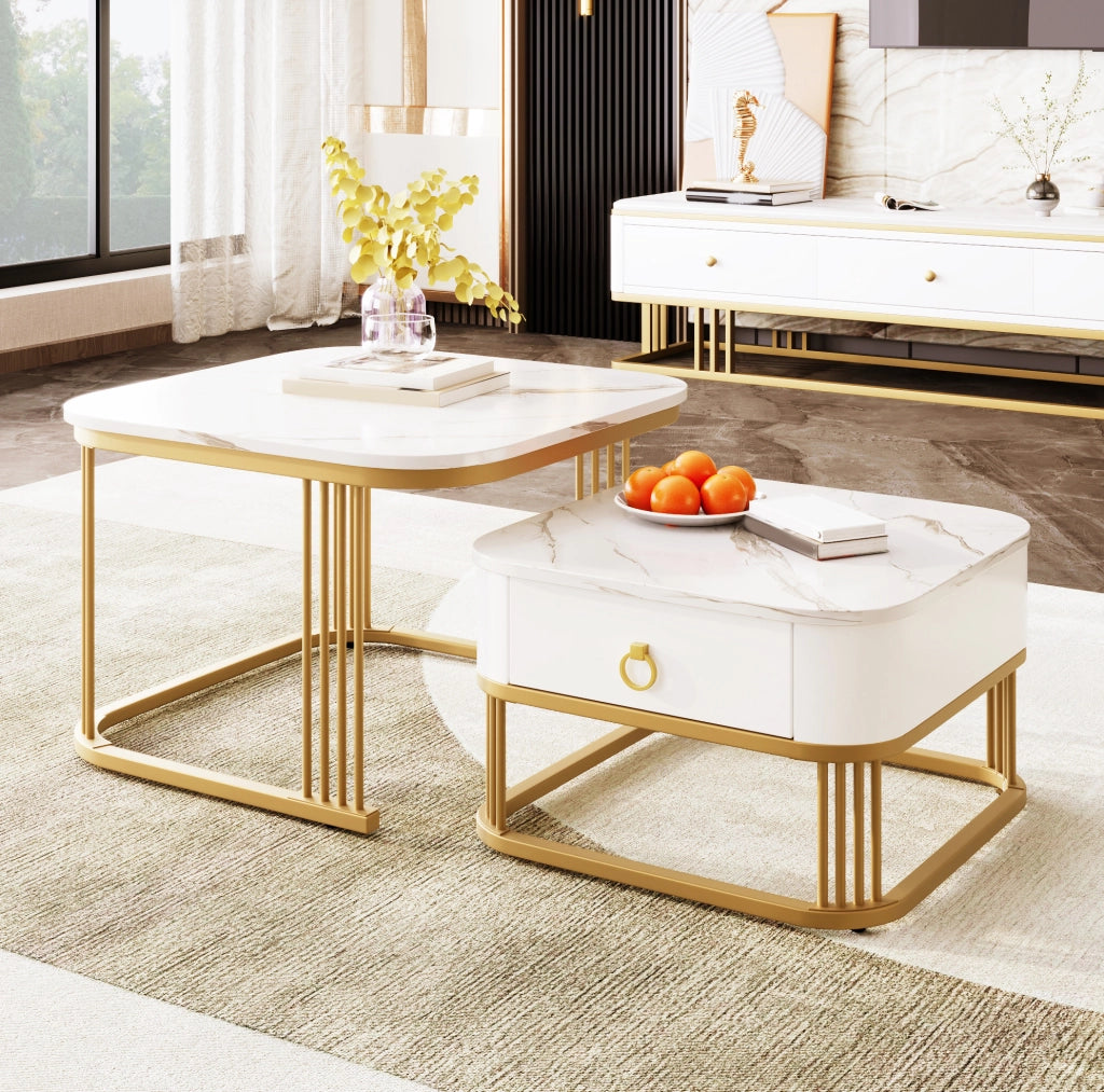 Set di Tavolini Impilabili con Aspetto Marmo Lucido e Accenti Dorati, Tavolino con Cassetto, Bianco e Oro