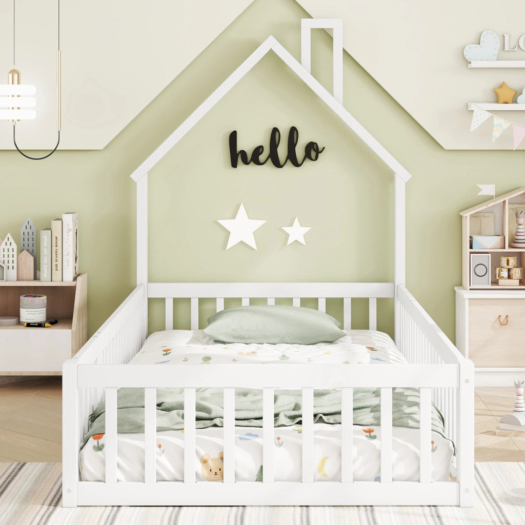 Letto per bambini a casetta 90 × 200 cm con rete a doghe in legno bianco con camino e barriera di sicurezza