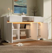 Credenza bianca con LED e spazio contenitivo flessibile