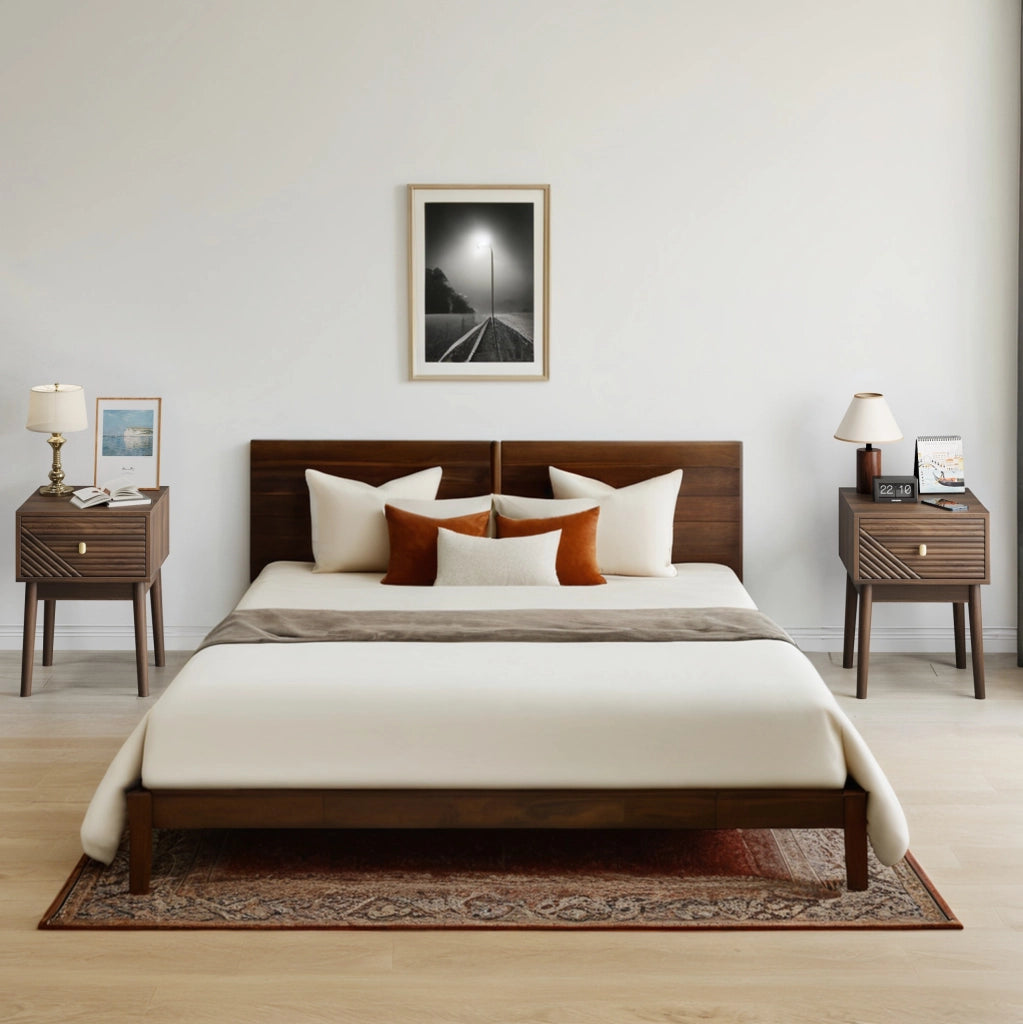 Comodino ULEVR 40x40x55 cm con 2 cassetti, maniglie in metallo e finitura noce