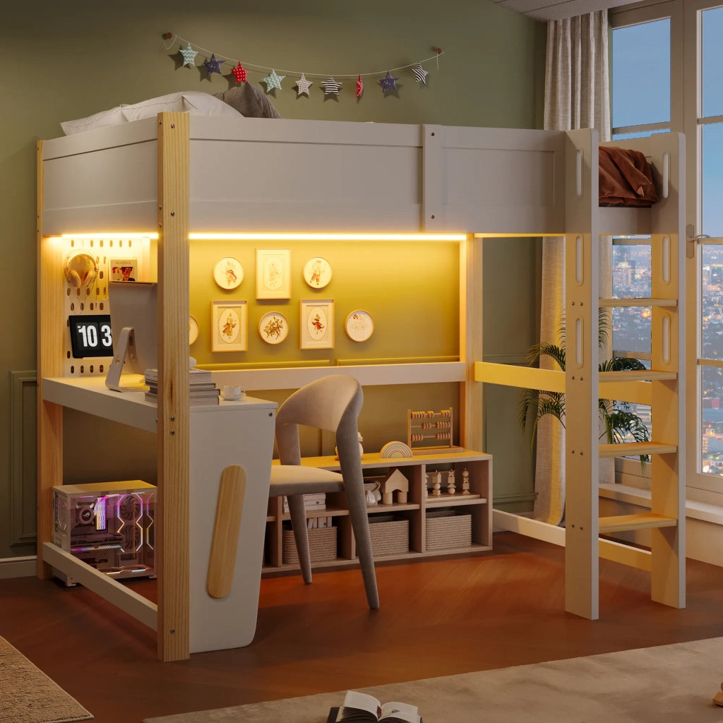 Letto a soppalco 140x200 cm, legno di pino naturale e bianco, con scrivania, pannello forato e striscia LED. Senza materasso