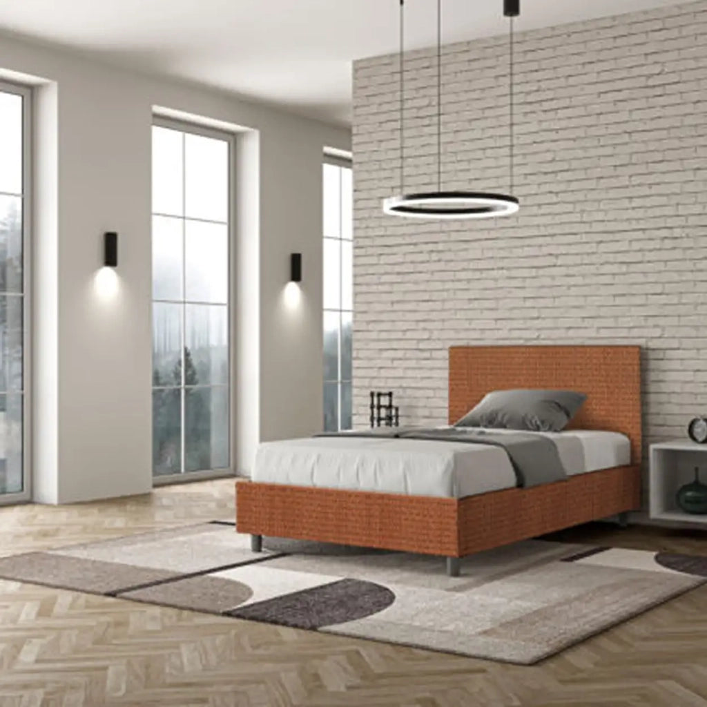 Letto una piazza e mezza contenitore imbottito 120x210 tessuto Labirinto 4 arancio Adele