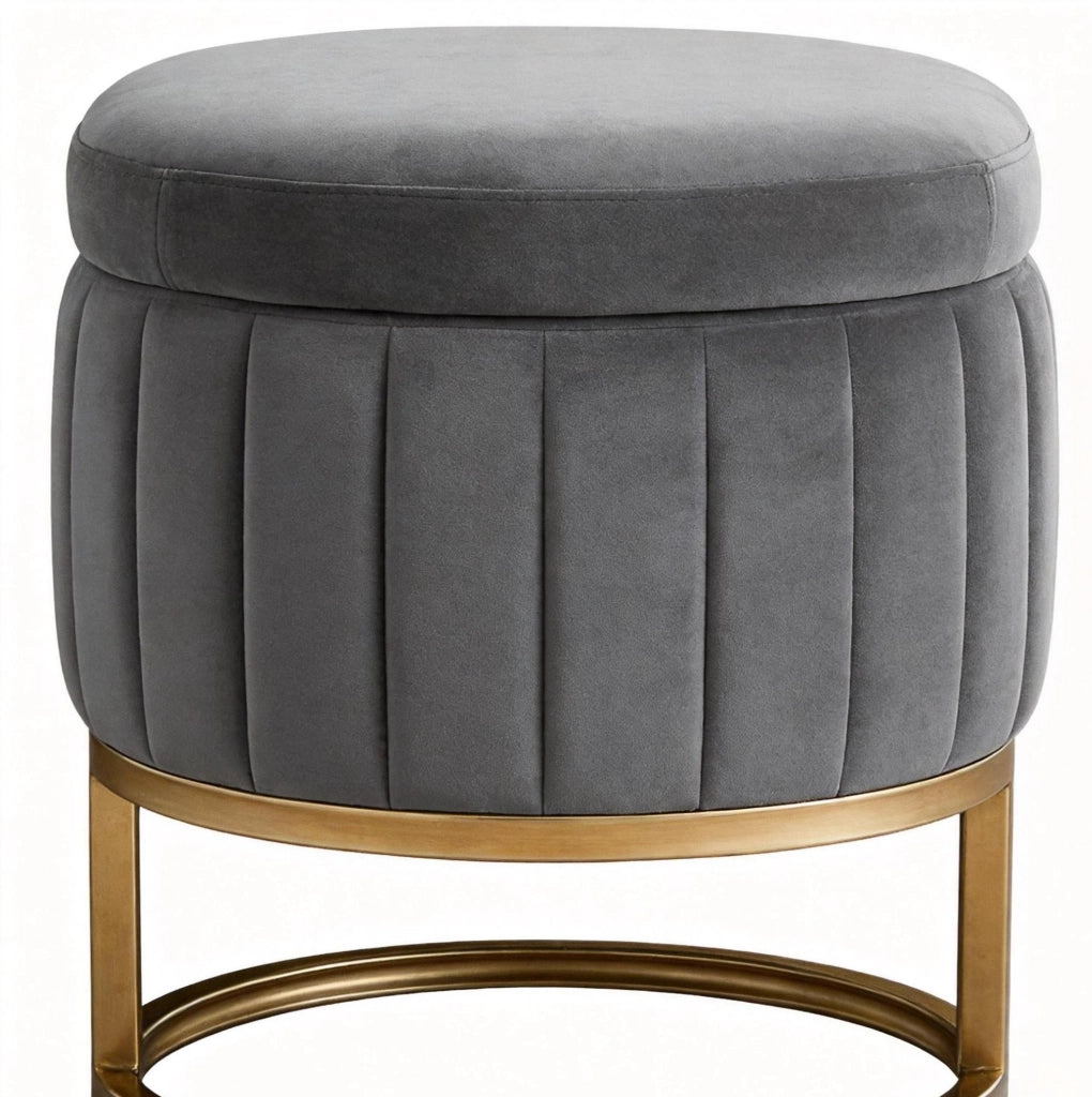 Panca contenitore ULEVR 131x44x31 cm in velluto grigio chiaro con piedi in metallo dorato