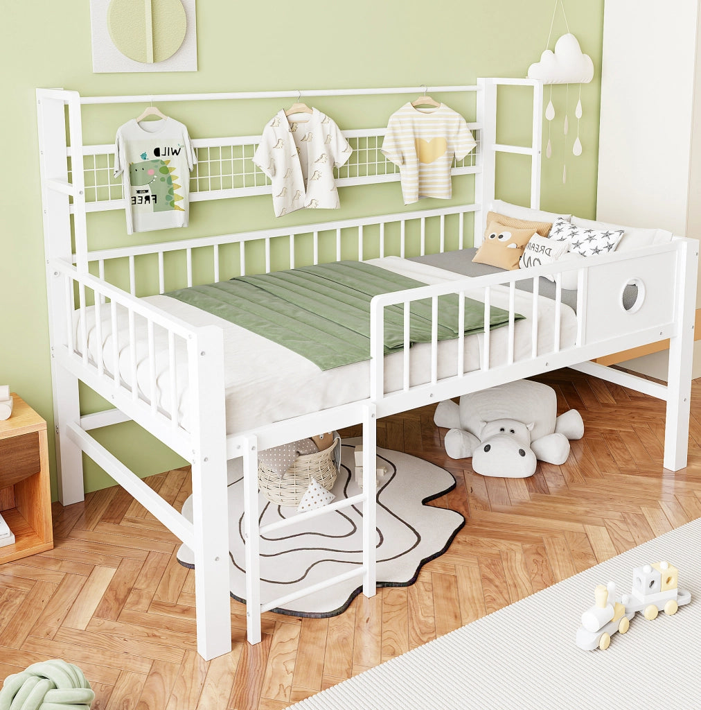 Letto a soppalco basso per bambini 90x200 cm in metallo bianco HOMVRA