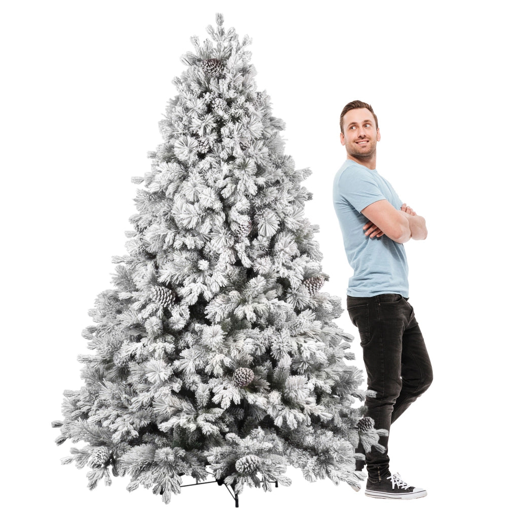 Luna - Albero di Natale con neve e pigne in PE PVC PP ø162x240H cm, 2850 rami
