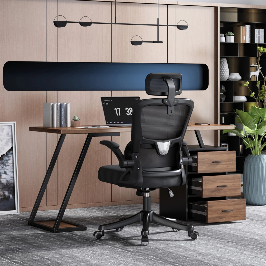 Scrivania con contenitore regolabile e supporto PC, 135,5 cm