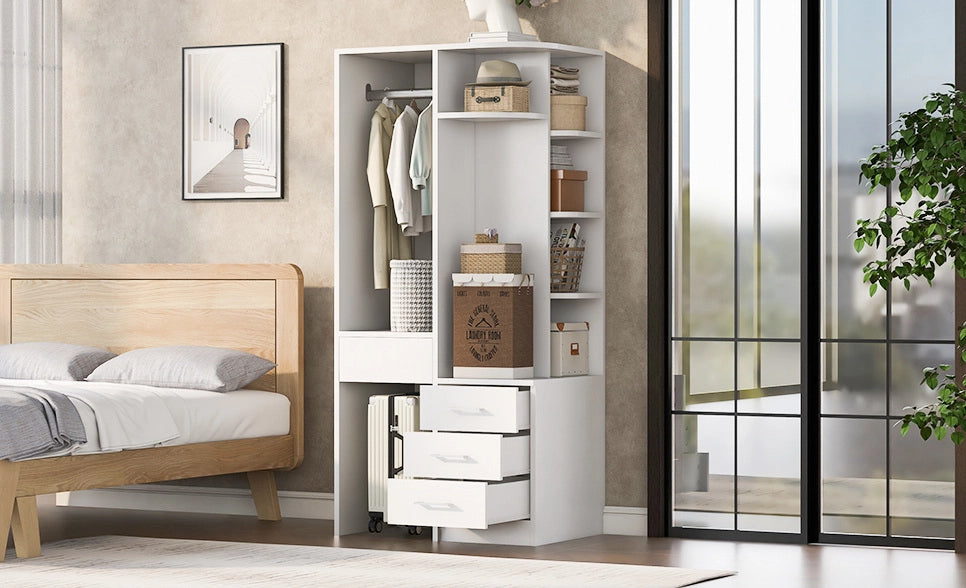 Armadio bianco 70×55×175 cm con ripiani multipli e ampio vano appendiabiti