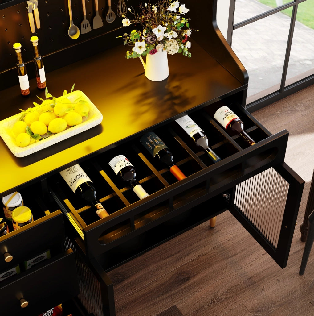 Mobiletto alto con luci LED e scaffali regolabili 145x39x171 cm nero