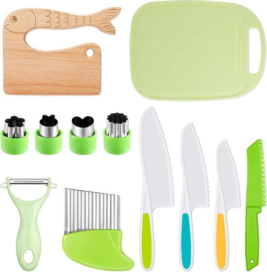 Set di coltelli per bambini, 12 pezzi, coltelli in legno per cucina per cucinare e tagliare, coltelli per bambini, inclusi piastra a onda, forme da staccare e Y tagliaforme
