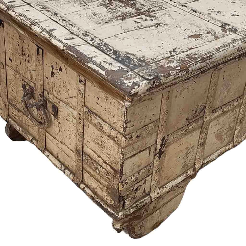 Tavolo contenitore in legno con finitura marrone artigianale, 136x71x59h cm